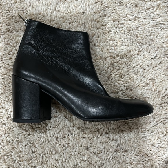 Stuart Weitzman Size 8 Booties - Picture 2 of 9